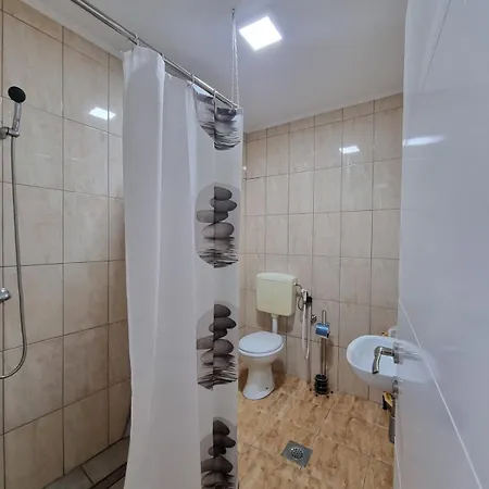 Centar 1 يايتشه